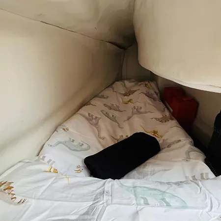 Cozy Sailing Boat Barcelona Botel