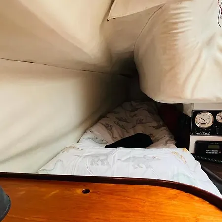 Botel Cozy Sailing Boat Barcelona Sant Adria de Besos