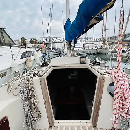 Cozy Sailing Boat Barcelona Botel