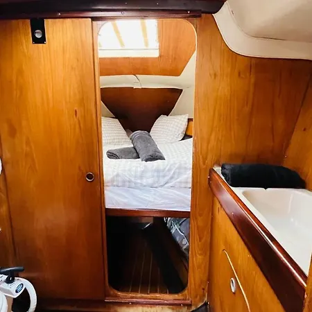 Cozy Sailing Boat Barcelona Sant Adria de Besos